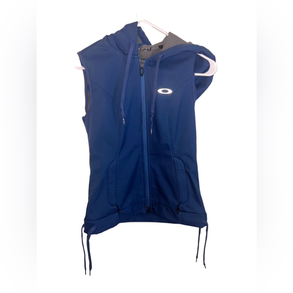 Oakley vest unisex size S fleece lined athletic type see pics for detail/size